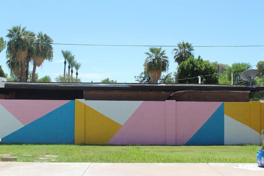 Newly Remodeled Midcentury Pink Flamingo Casa Villa Phoenix Exteriör bild